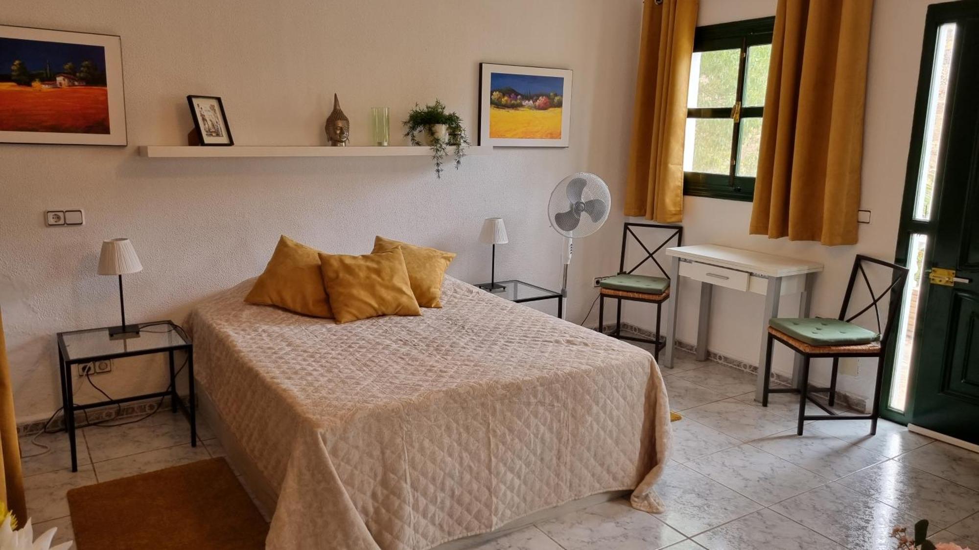 La Buena Vida. Apartment Malaga Luaran gambar